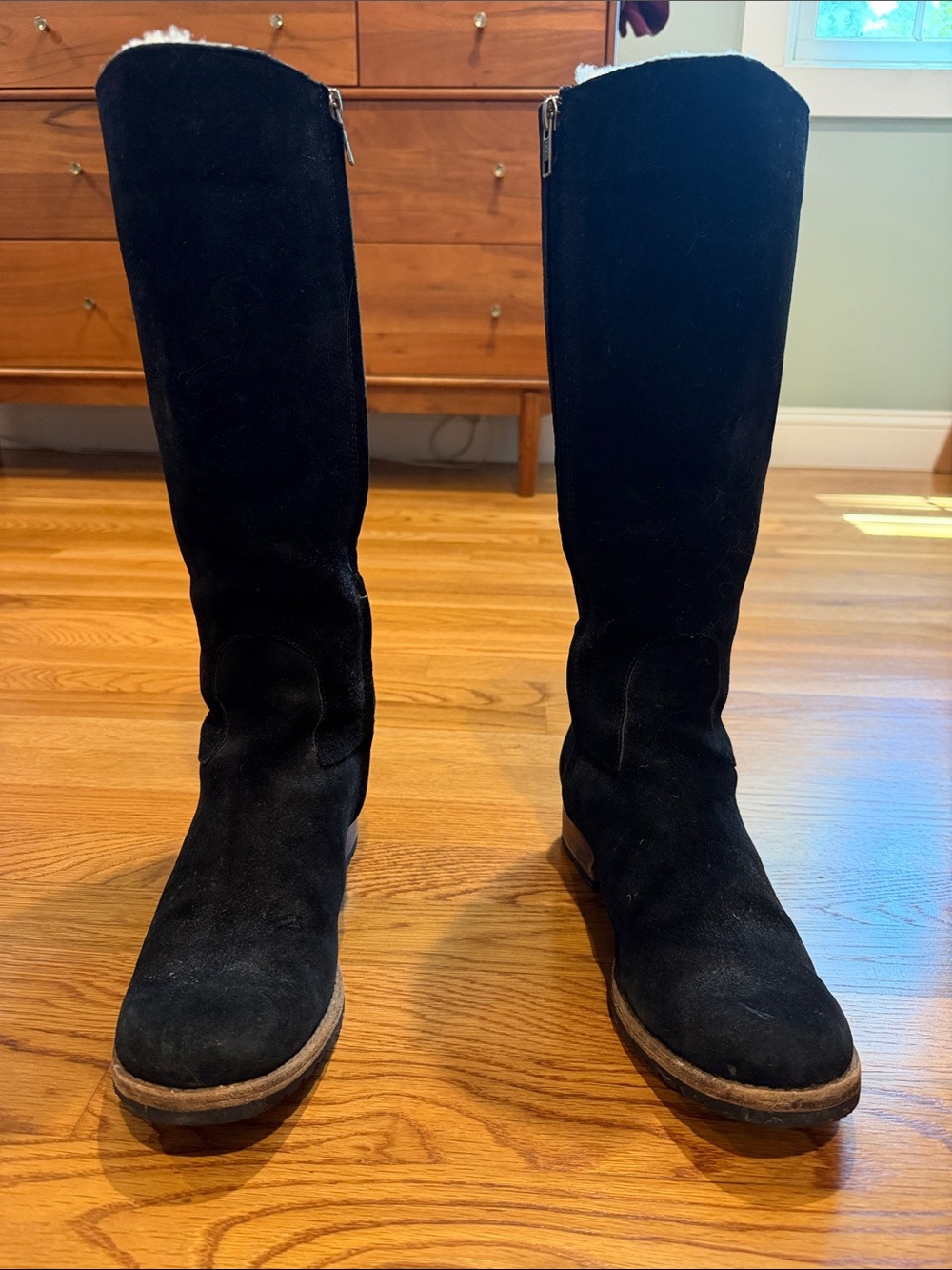 UGG Black Suede Knee-High Shearling-Lined Boots with Side Zip